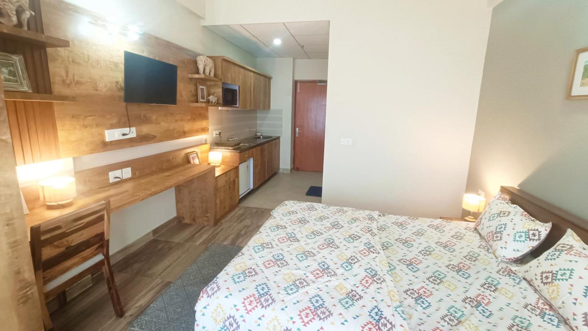 Maya Studio Greater Noida Luaran gambar